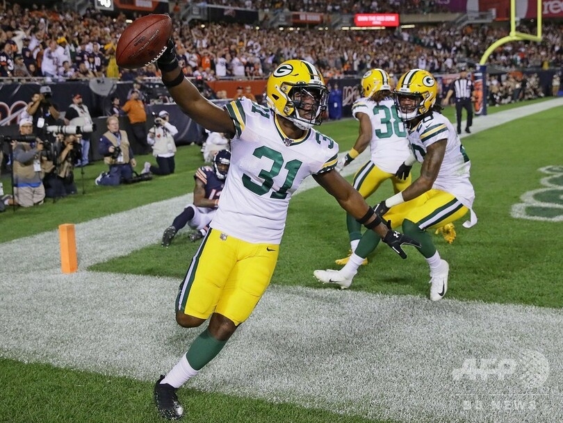 NFL100周年開幕戦でパッカーズ勝利、守備陣が奮闘