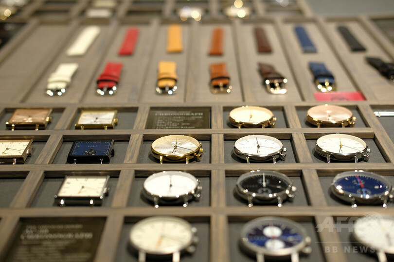 日本製のカスタムオーダー時計ブランド「ノット」、表参道に旗艦店を開設