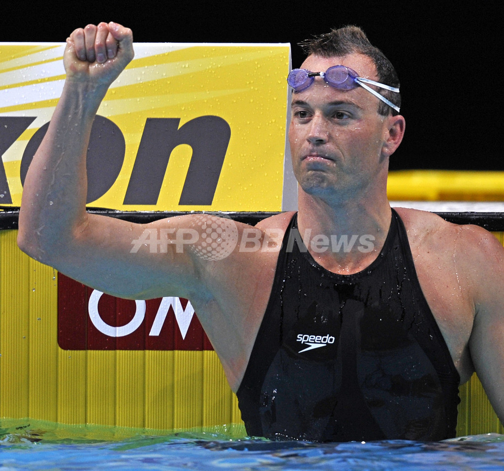 パイン 世界短水路選手権2008・男子50メートルバタフライを制す 写真2枚 国際ニュース：AFPBB News