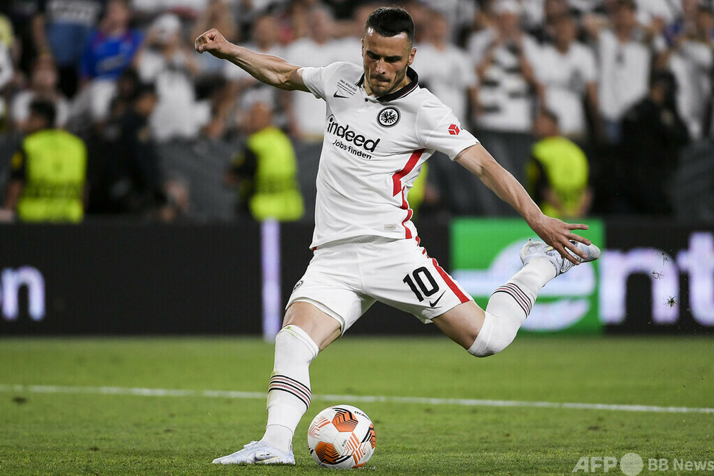 ユベントス、コスティッチ加入を発表 フランクフルトから獲得 写真1枚 国際ニュース:AFPBB News