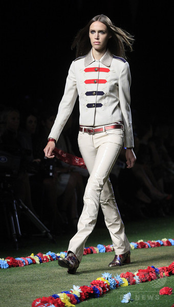 ロックへの情熱をクリエイションに、「トミー ヒルフィガー」15年春夏 