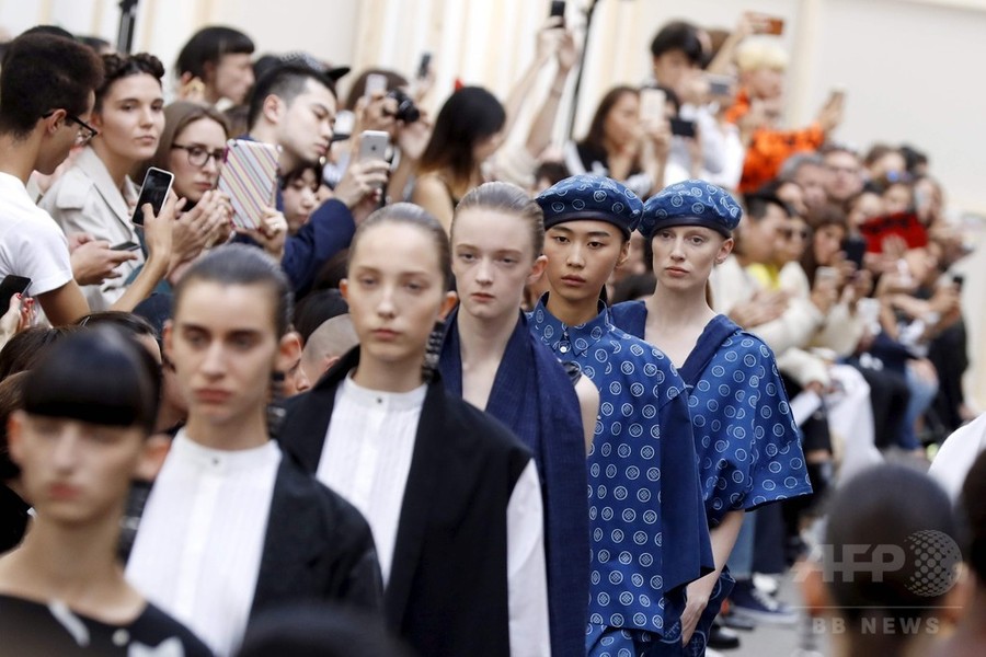 「ネヘラ」17年春夏