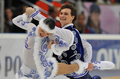 09-10フィギュアスケートGPシリーズ第2戦ロシア杯（%%2009 Cup of Russia%%）アイスダンス。合計81.25点で3位だったロシアのエカテリーナ・ルブレワ（%%Ekaterina Rubleva%%）／イワン・シェフェル（%%Ivan Shefer%%）組。（2009年10月23日撮影）(c)AFP/YURI KADOBNOV