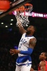 NBAオールスターゲーム2016。ダンクシュートを決めるクリーブランド・キャバリアーズのレブロン・ジェームズ（2016年2月14日撮影）。(c)AFP/Getty Images/Elsa