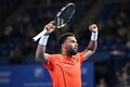 男子テニス、木下グループジャパンオープン、シングルス決勝。優勝を喜ぶアルトゥール・フィス（2024年10月1日撮影）。(c)Philip FONG / AFP