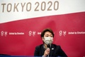 東京で、国際パラリンピック委員会（IPC）などとの5者協議を終え会見した東京オリンピック・パラリンピック競技大会組織委員会の橋本聖子会長（2021年4月28日撮影）。(c)Franck ROBICHON / POOL / AFP