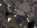 洪水に見舞われたロシア南部オレンブルク州の衛星画像。米宇宙技術会社マクサー・テクノロジーズ提供（2024年4月3日撮影、10日提供）。(c)AFP PHOTO / Satellite image ©2024 Maxar Technologies