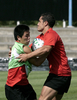 練習に臨む日本代表のブライス・ロビンス（%%Bryce Robins%%）との小野晃征（%%Kosei Ono%%、左）。(c)AFP/LIONEL BONAVENTURE