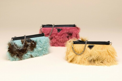 PRADA ファー付きキーホルダー 楽天市場】ファー チャーム（ブランドプラダ）（キーホルダー
