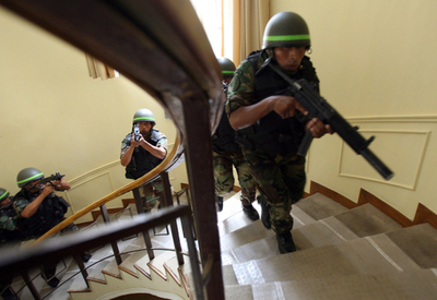 日本大使公邸占拠事件、解決から10周年 - ペルー