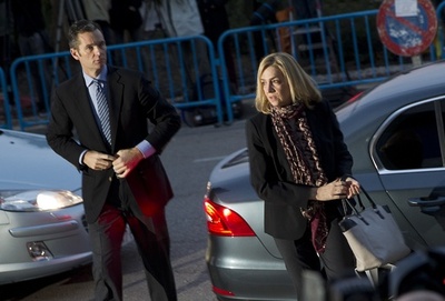 スペイン王女夫妻が出廷、大規模横領事件の公判始まる