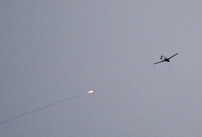 キーウで爆発音 「敵の無人機撃墜」