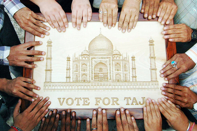 「新世界七不思議」、タージ・マハル応援イベント