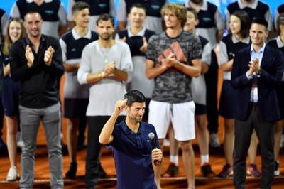 ジョコビッチ、母国での主催大会で感涙「子どもの頃思い出して」