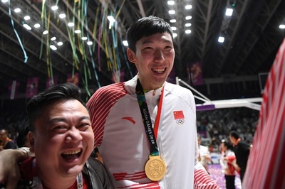 ロケッツが中国出身の周を解雇、2シーズンで結果残せず