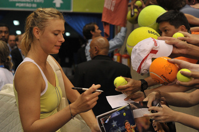 シャラポワとボズニアツキ、サンパウロでエキシビションマッチ