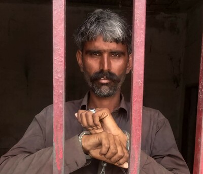 男がHIV陽性の妻殺害 パキスタン、集団感染でパニック広がる