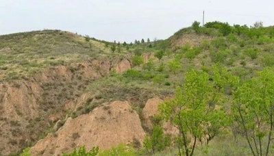 中国で2000年以上前の「高速道路遺跡」約13キロを発見