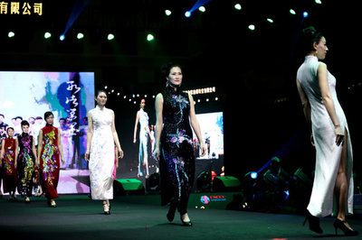 100年の歴史持つ中華伝統ファッション・旗袍文化を世界へ発信