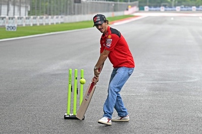 MotoGPライダーがクリケット挑戦 初開催のインドGP