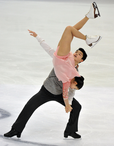 ヴァーチュー/モイア組がアイスダンス優勝、ロシア杯