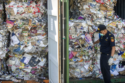 インドネシア、豪から輸出されたごみ210トンを返送へ