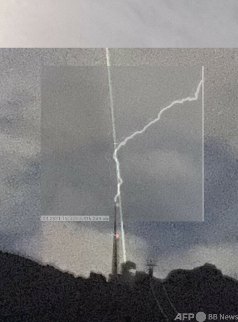 レーザー光線で雷を誘導、実験に初成功 英科学誌に論文