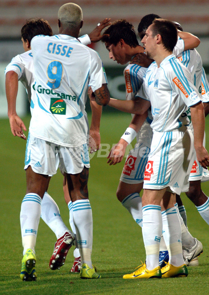 ＜サッカー モハメッド・ビン・ラーシド・アル・マクトゥーム国際選手権＞マルセイユ ラツィオに敗れ決勝進出ならず - UAE