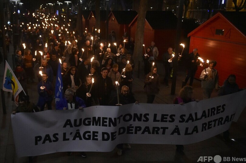 フランス、年金改革案を発表 労組はスト呼び掛け