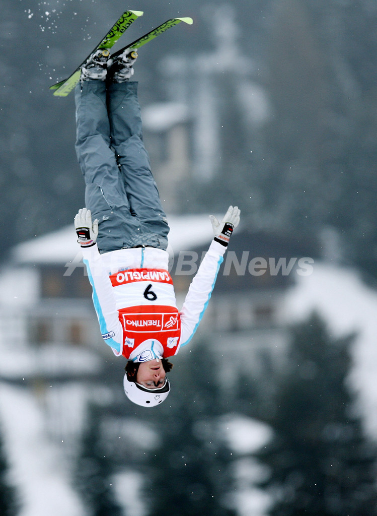 <第11回フリースタイルスキー世界選手権>女子エアリアルに参戦するズカルが調整を行なう イタリア 写真4枚 国際ニュース:AFPBB News