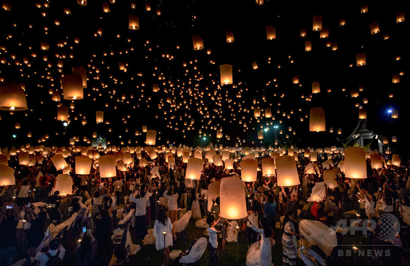 夜空舞うランタン タイで イーペン祭り 写真12枚 国際ニュース Afpbb News 夜空舞うランタン タイで イーペン祭り 写真12枚 国際ニュース Afpbb News