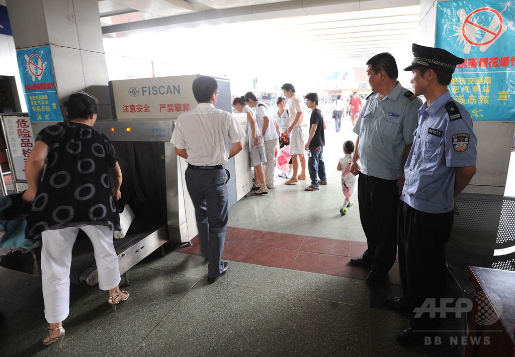 荷物に切断された腕2本、男性を一時拘束も釈放 中国 荷物に切断された腕2本、男性を一時拘束も釈放 中国