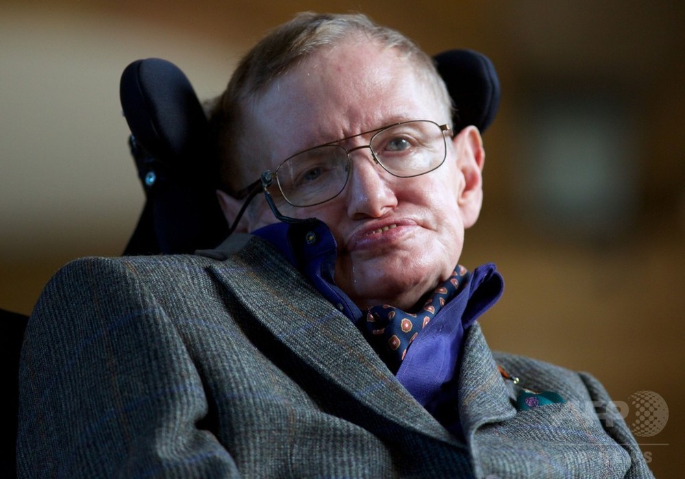 ホーキング博士 ニュートン ダーウィンのそばに埋葬へ 英 写真2枚 国際ニュース Afpbb News