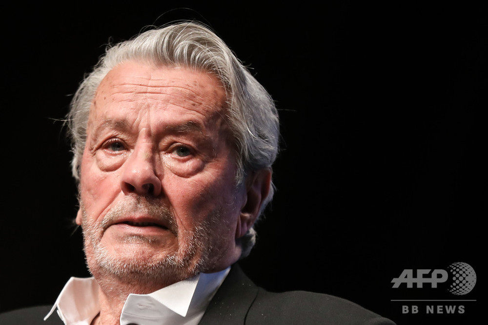 仏俳優アラン・ドロンさんが脳卒中、現在はスイスで療養 写真3枚 国際ニュース：AFPBB News