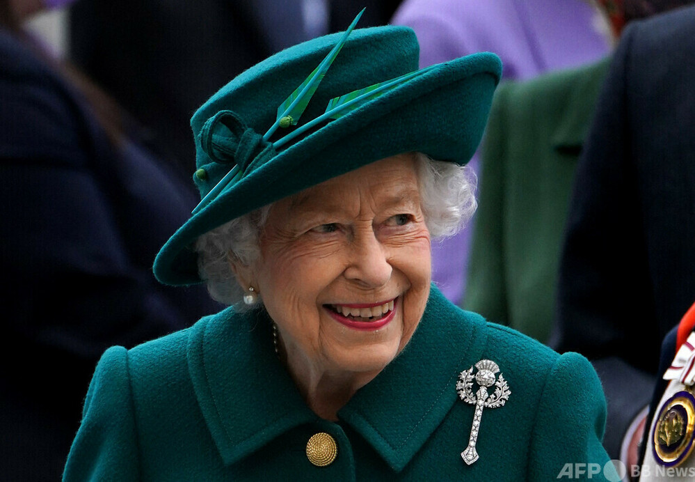 仏国際空港、エリザベス女王にちなみ改名へ 写真2枚 国際ニュース