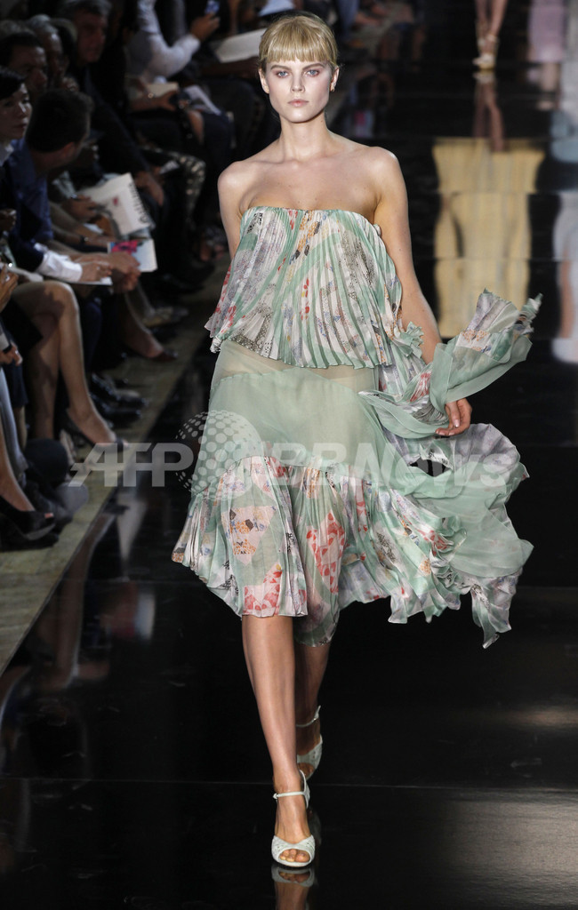 12年春夏パリコレクション＞ジョン・ガリアーノ 写真30枚 ファッション