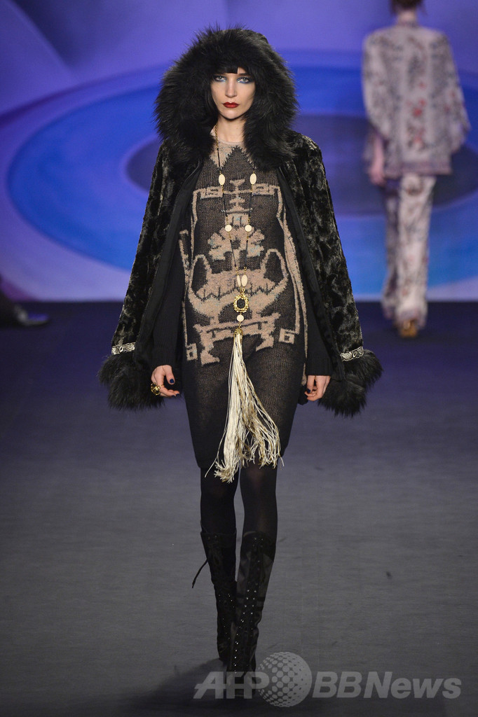  ＜14/15年秋冬NYコレクション＞アナ スイ