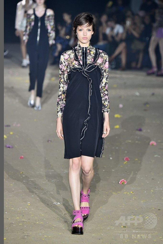 「3.1 フィリップ リム」17年春夏