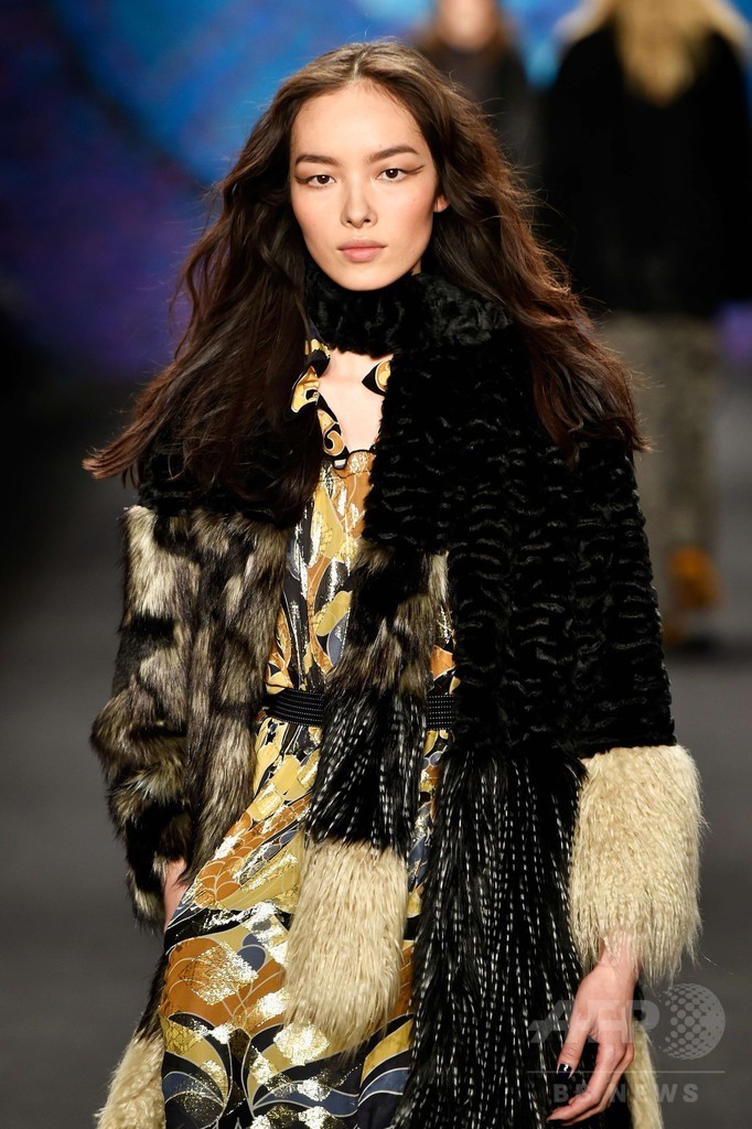 スカンディナビアのバイキングからインスパイア、「アナ スイ」15/16年秋冬