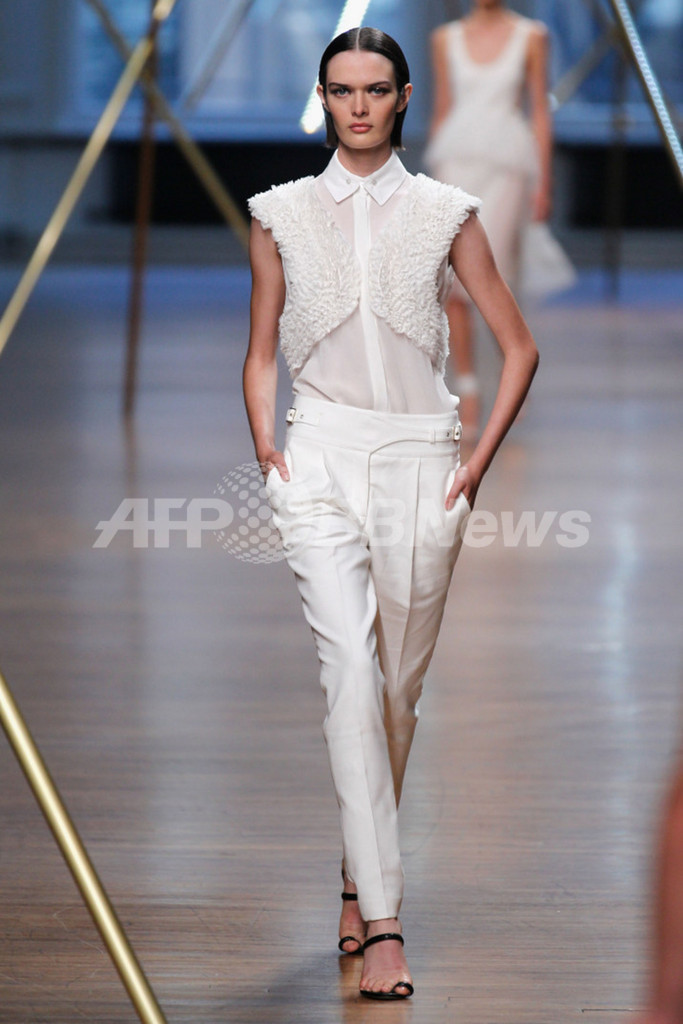 ＜14年春夏NYコレクション＞ジェイソン ウー