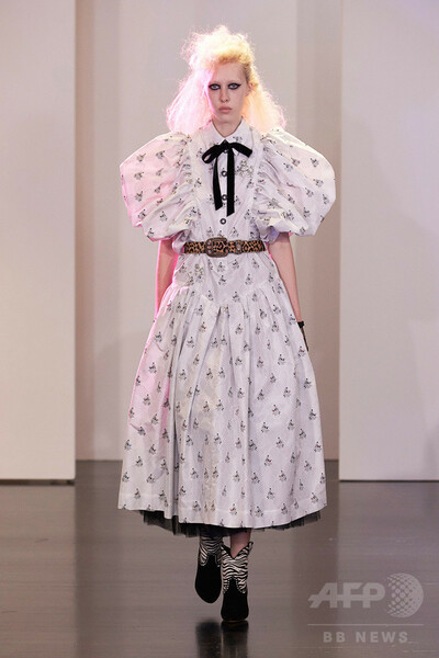 「マーク ジェイコブス」2017年リゾートコレクション