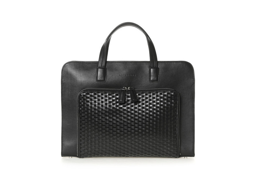 「アンテプリマ」銀座旗艦店オープン、初のレストランも