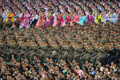 北朝鮮・平壌（Pyongyang）の綾羅島メーデースタジアム（Rungnado May Day Stadium、収容人数15万人）で26日、恒例の「アリラン祭（Arirang Festival）」のマスゲームが行われた。

朝鮮戦争の休戦60周年をテーマに行われる今年のマスゲームには約10万人が参加。一糸乱れぬ体操やダンス、アクロバットなどの集団パフォーマンスや演劇などが披露される（2013年7月26日撮影）。(c)AFP/Ed Jones