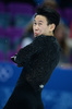 ソチ冬季五輪、フィギュアスケート男子シングル・ショートプログラム（SP）。演技に臨むデニス・テン（Denis Ten、2014年2月13日撮影）。(c)AFP/YURI KADOBNOV