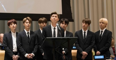 韓国人気グループBTSが国連で演説、「自分自身を語ろう」