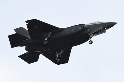 日本政府、米にF35を105機購入の意向示す トランプ氏「同盟国中、最大の部隊に」