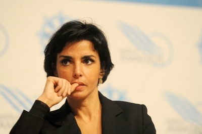 「インフレ」と「フェラチオ」を間違えた？仏の美人政治家が失言