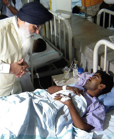 インドの映画館爆発、当局がテロと断定