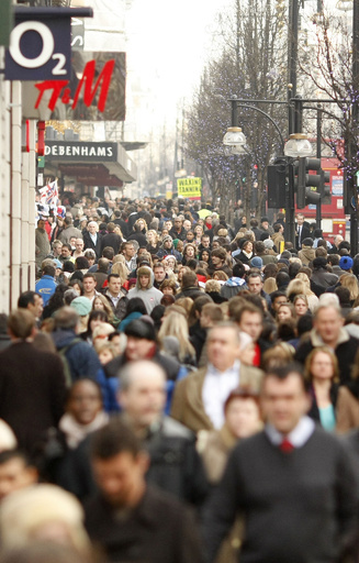 英国、大型店舗の日曜営業を規制緩和へ