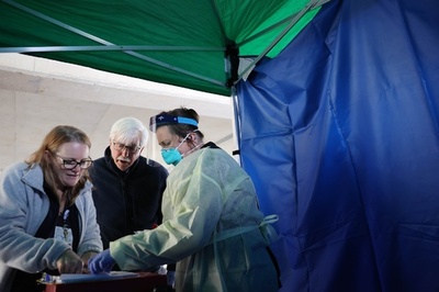 新型コロナ、米で病院ベッド不足の可能性 患者選別への懸念高まる